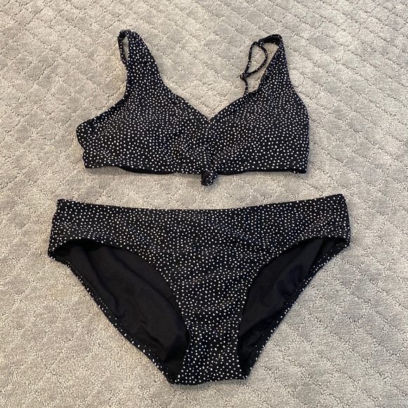 No boundaries black and white polka dot bikini swimsuit set bottoms too large - Picture 1 of 6